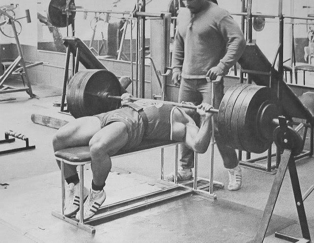 Bench Press Arch Back Or Flat Back?