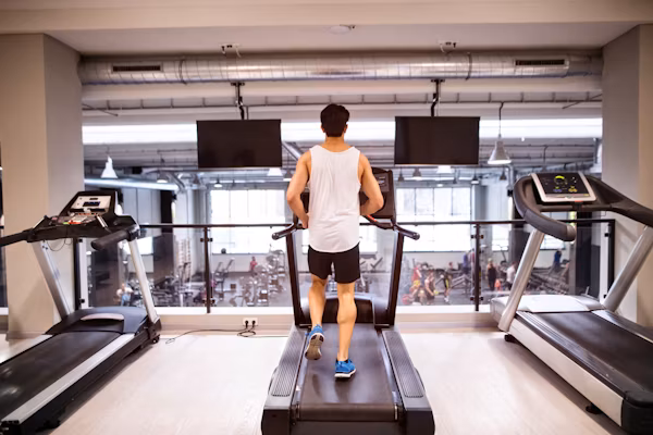 The 10 10 10 Incline Treadmill Workout For Killer Conditioning