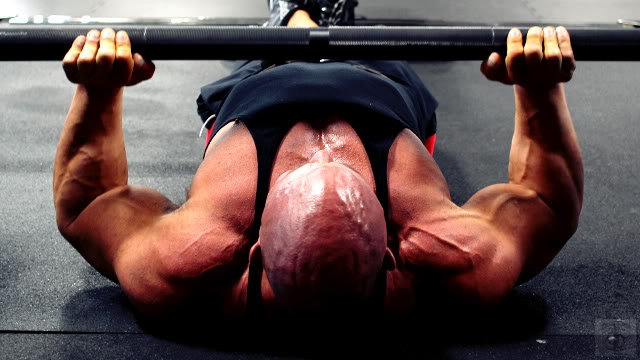 Suicide Grip – The Pros And Cons Of Thumbless Grip When Lifting