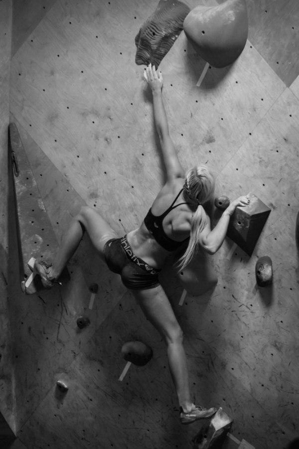Rock Climbing For Unbeatable Grip Strength & Core Stability